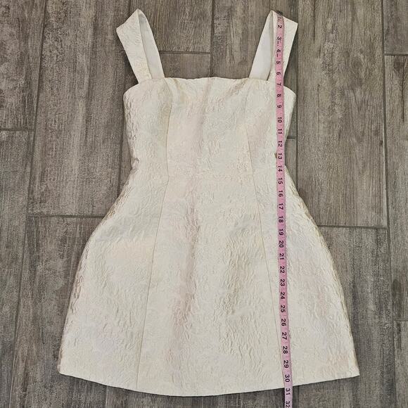 Elliatt Galadriel Jacquard Mini Dress Women’s S White Bridal Shower Engagement - Picture 5 of 16